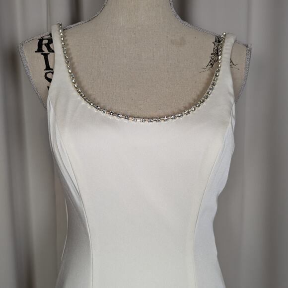 Ieena for Mac Duggal Sleeveless Crystal Scoop Neck Formal Wedding Dress White 2 - Picture 14 of 16